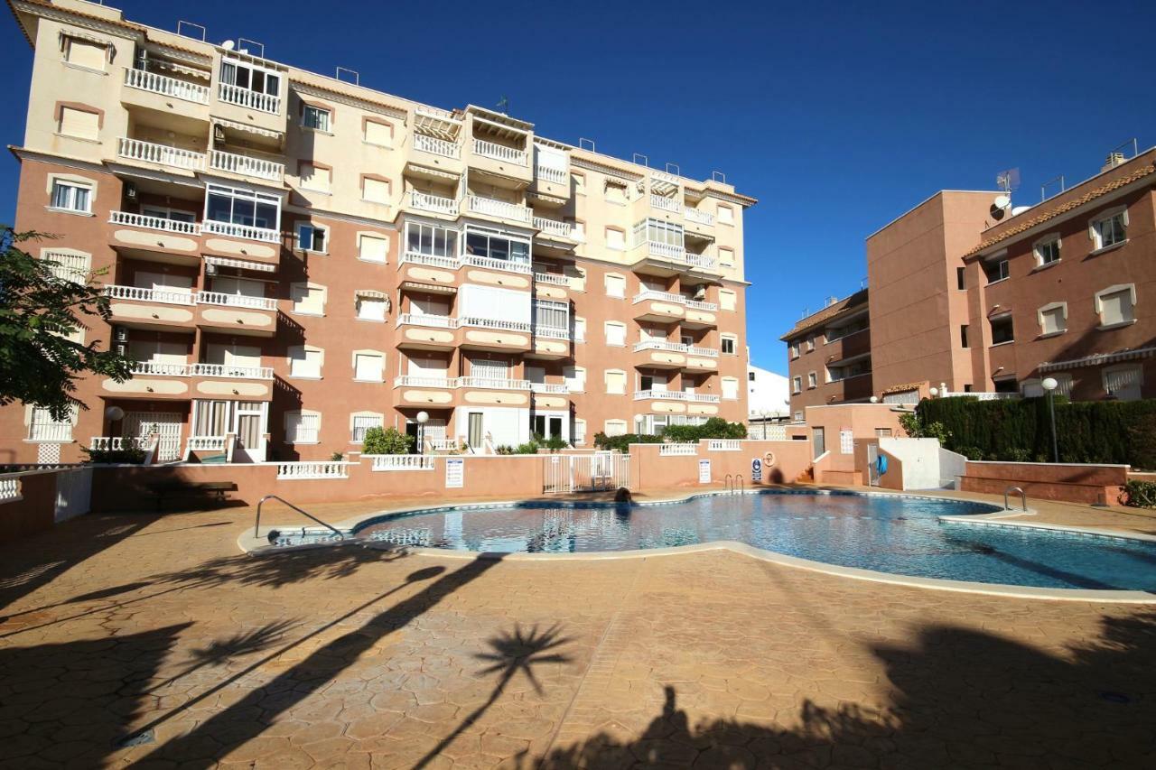 Apartment In La Mata Eneas 6 ตอร์เรเวียคา ภายนอก รูปภาพ