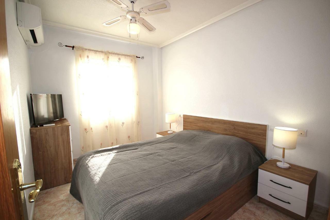 Apartment In La Mata Eneas 6 ตอร์เรเวียคา ภายนอก รูปภาพ