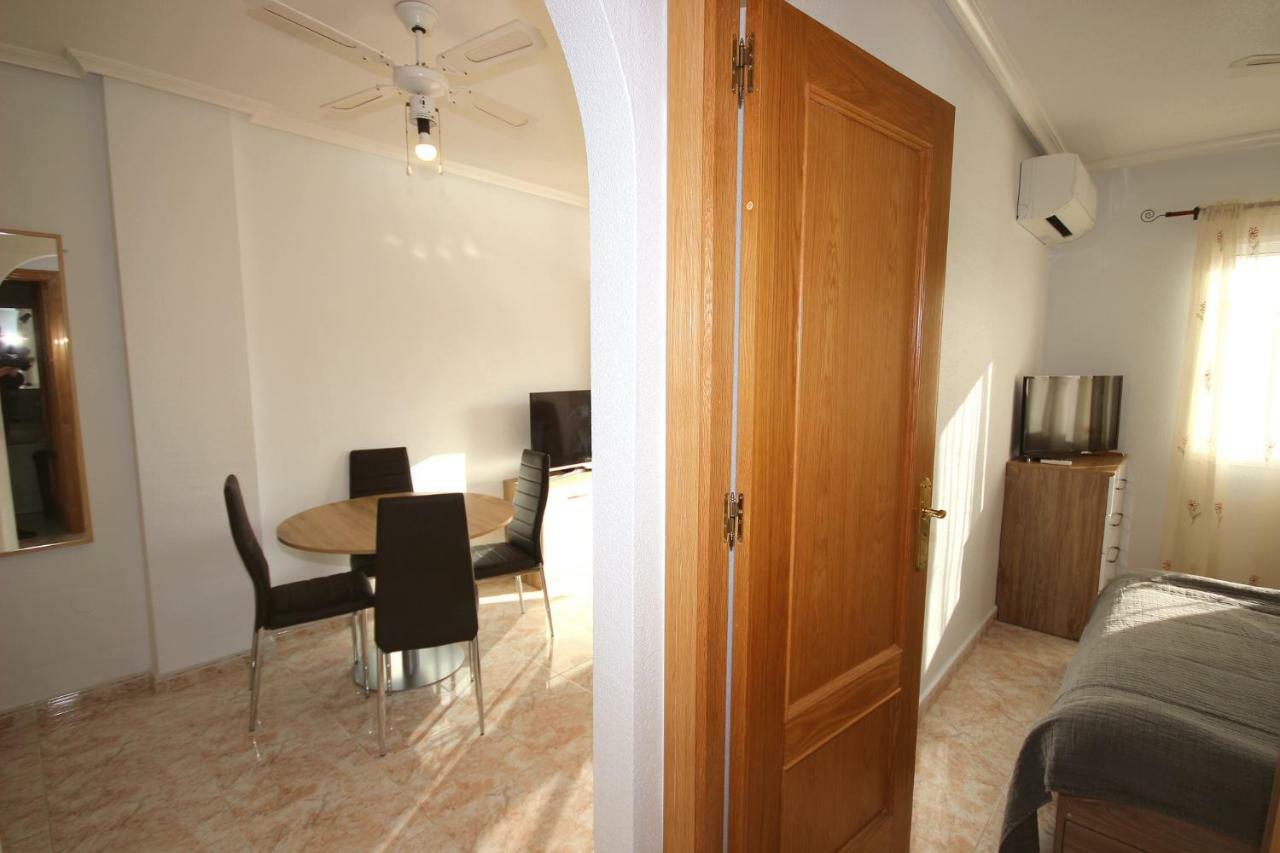Apartment In La Mata Eneas 6 ตอร์เรเวียคา ภายนอก รูปภาพ