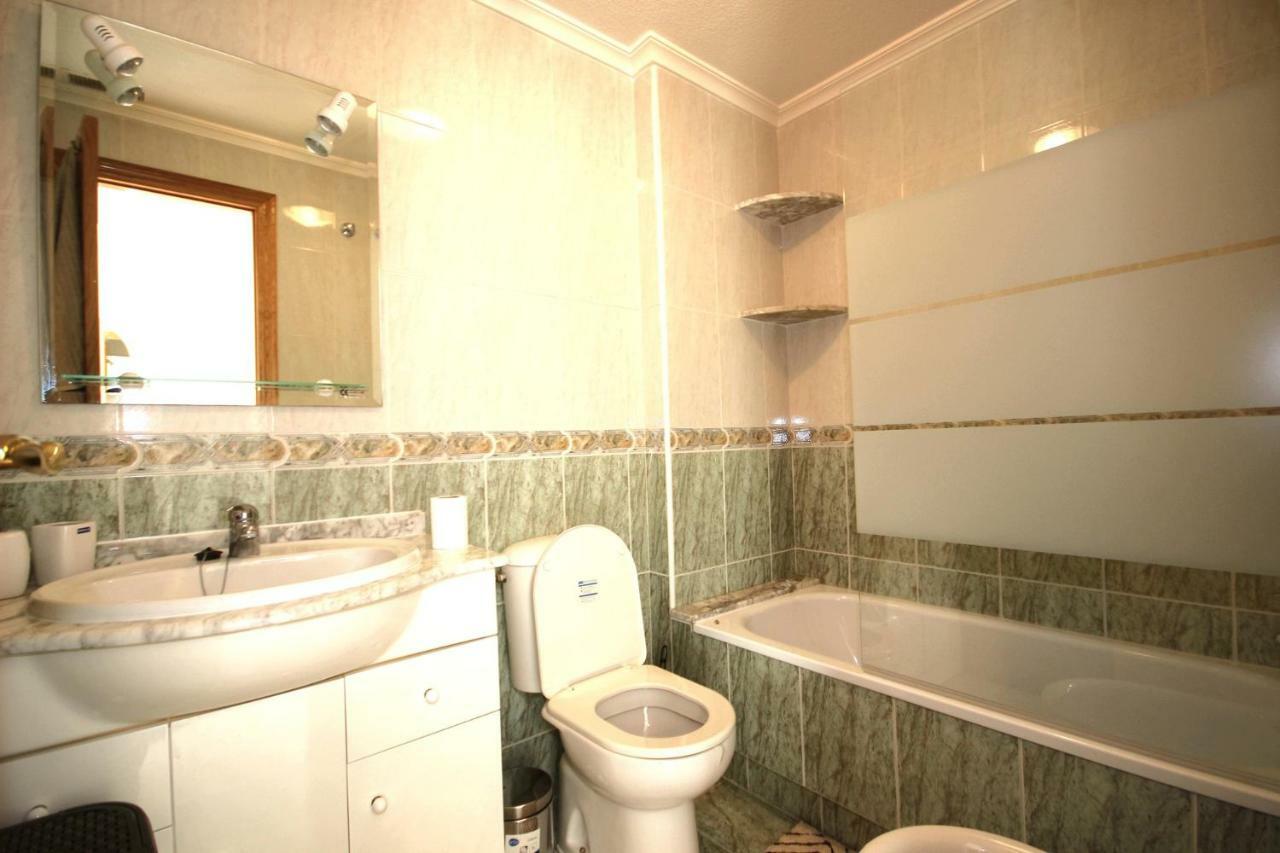 Apartment In La Mata Eneas 6 ตอร์เรเวียคา ภายนอก รูปภาพ