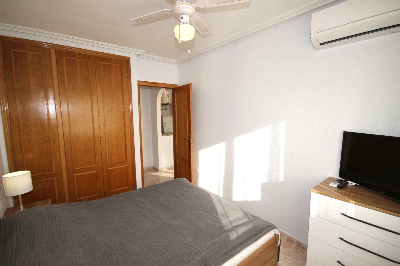 Apartment In La Mata Eneas 6 ตอร์เรเวียคา ภายนอก รูปภาพ
